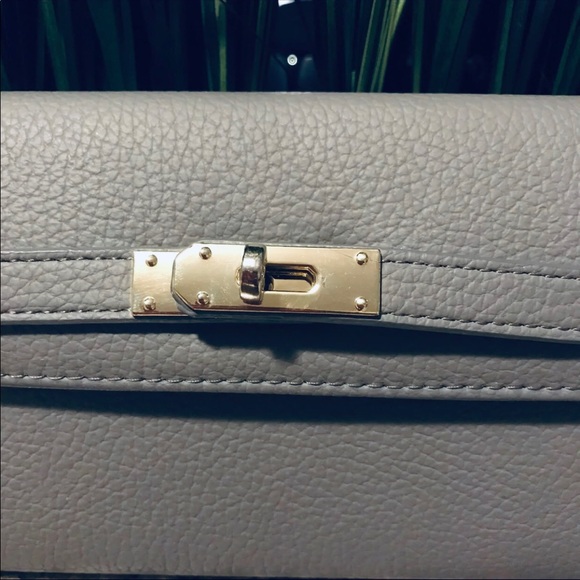 Grey Belted Hermes Kelly Style Turn-lock Wallet - Picture 4 of 7